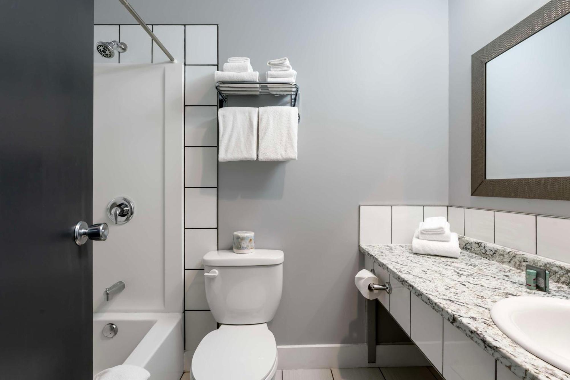 ريفيلستوك Stoke Hotel Surestay Collection By Best Western المظهر الخارجي الصورة